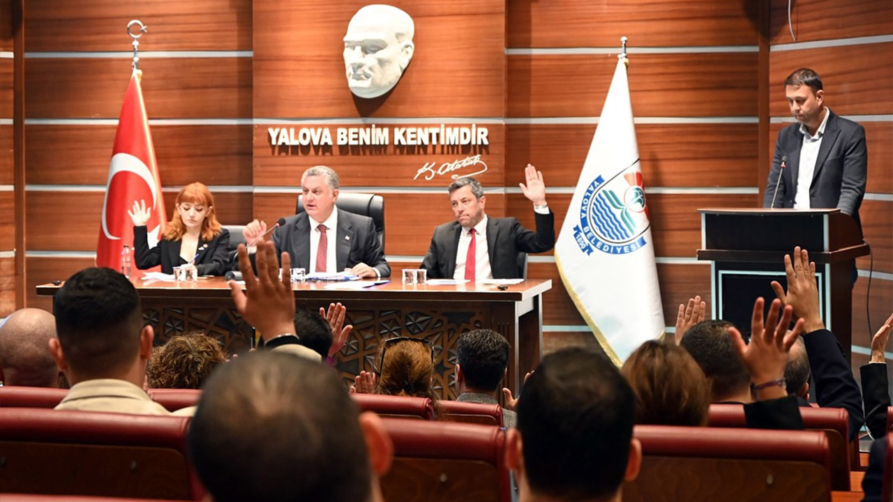 Yalova Belediye Meclis Kasim Universite Gazipasa Cadde Yuruyus Bisikelt Yol (2)