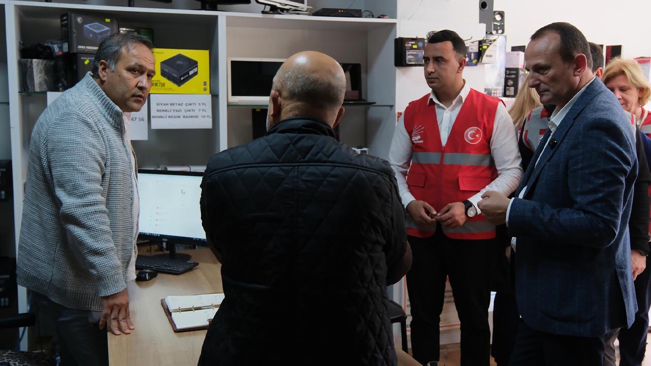 Yalova Ciftlikkoy Belediye Ilce Chp Baskan Sahl Mahalle Esnaf Gorusme (1)