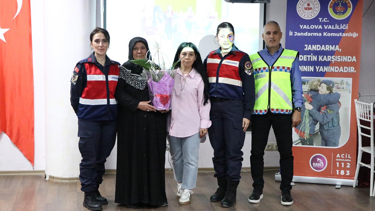 Yalova Ciftlikkoy Belediye Jandarma Narkotik Anne Seminer (5)
