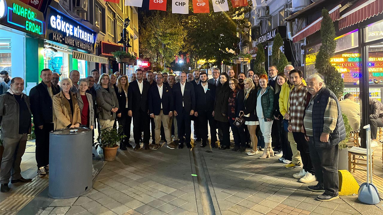 Yalova Ciftlikkoy Ilce Baskan Teskilat Il Chp Tebrik (1)