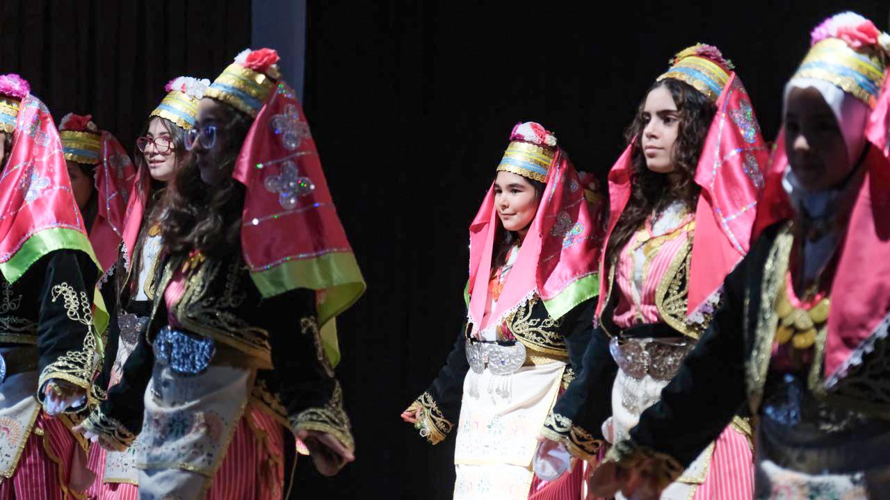 Yalova Ciftlikkoy Kaymakam Belediye Baskan 24 Kasim Ogretmenler Gun Kutlama (2)