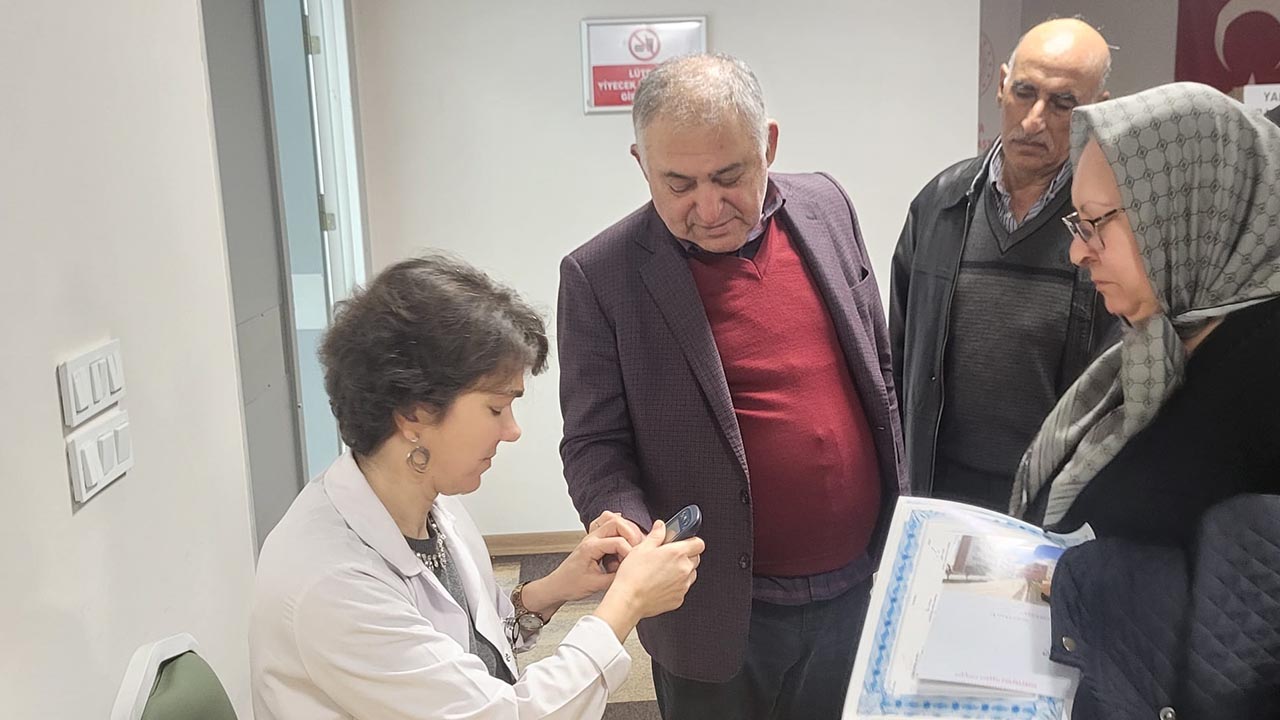 Yalova Egitim Arastirma Hastane Diyabet Okulu Kasim Ayi Egitimler (1)