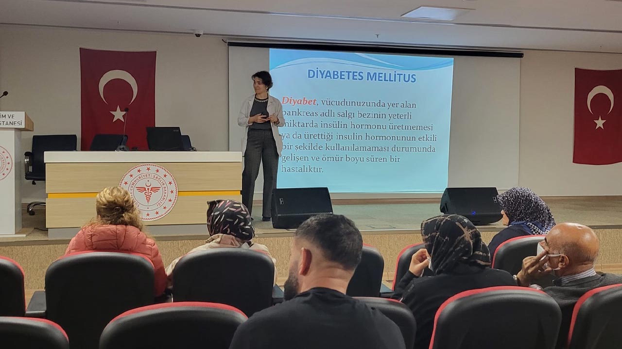 Yalova Egitim Arastirma Hastane Diyabet Okulu Kasim Ayi Egitimler (3)
