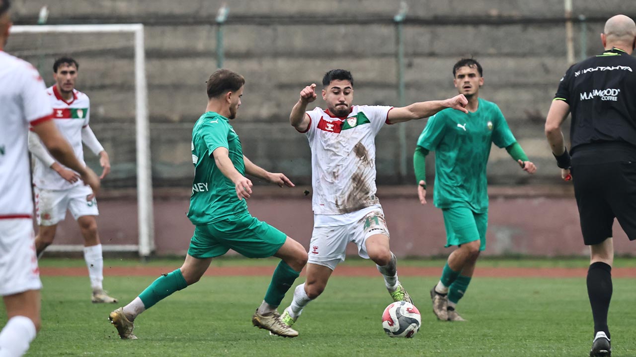 Yalova Fk Bursa Nilufer Nesine Ucuncu Lig Galibiyet (5)