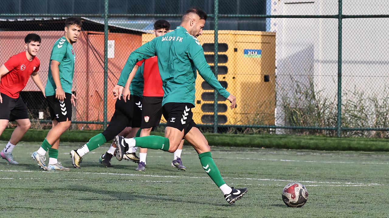 Yalova Fk U19 Takimi Hazirlik Mac Gollu Galibiyet (4)