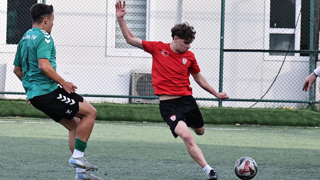 Yalova Fk U19 Takimi Hazirlik Mac Gollu Galibiyet (5)