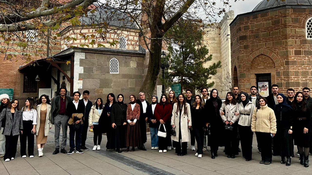 Yalova Gençleri “30 Yaş Altı Gençlik Zirvesi”Nde Buluştu (4)