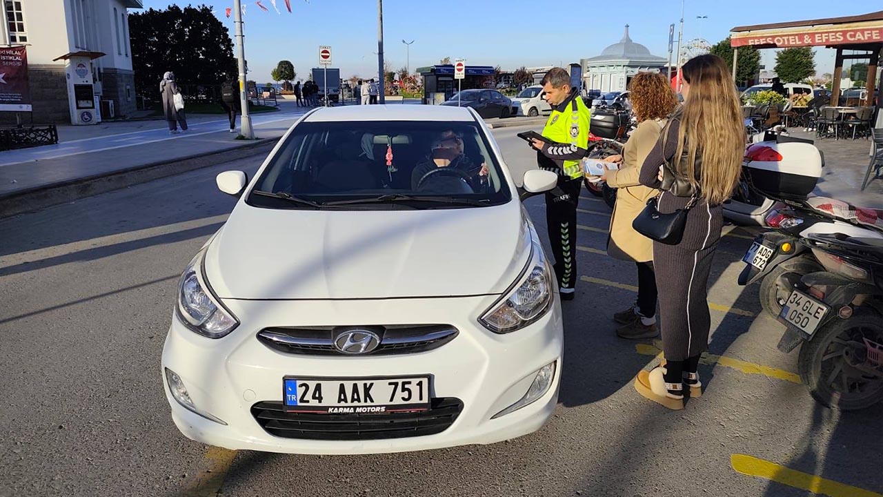 Yalova Il Emniyet Saglik Mudurluk Ekipler Trafik Tutun Farkindalik (3)