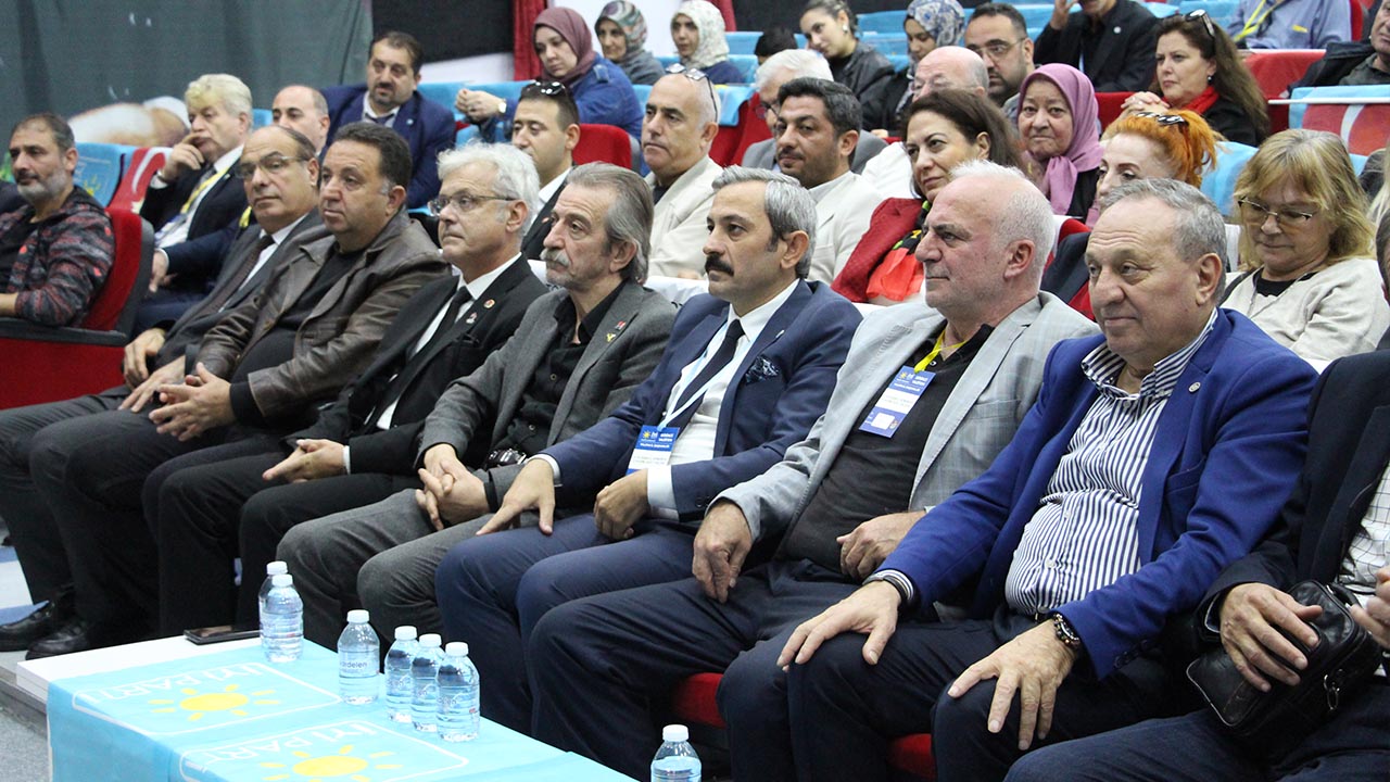Yalova Iyi Parti Olagan Kongre Secim (4)