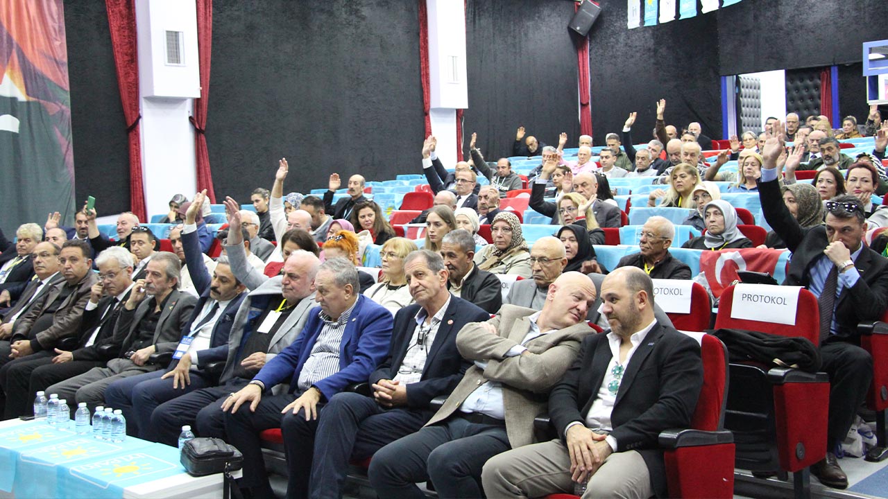 Yalova Iyi Parti Olagan Kongre Secim (9)