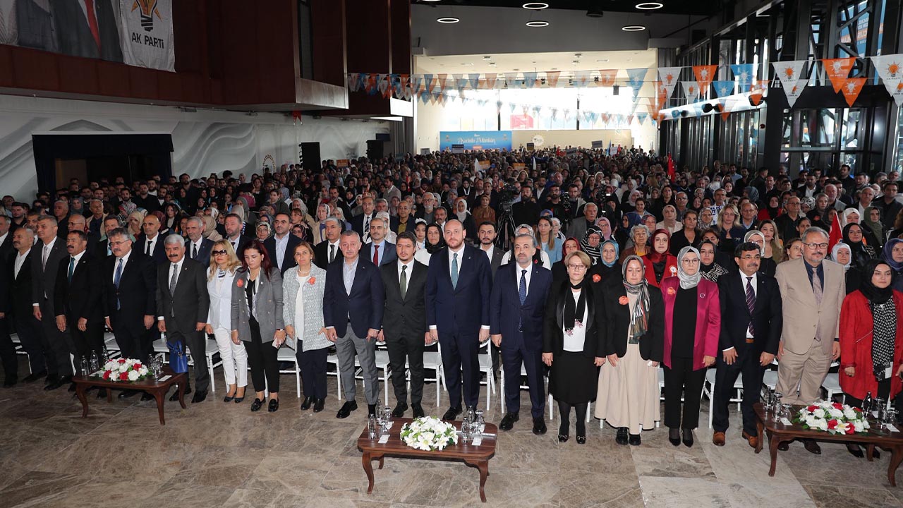 Yalova Kocaeli Ak Parti Kadın Kolları Dayanisma Toplantisi (1)