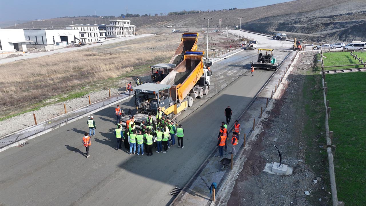 Yalova Makine Ihtisas Organize Sanayi Bolge Muhendislik Fakulte Ogrenciler Gorusme (1)
