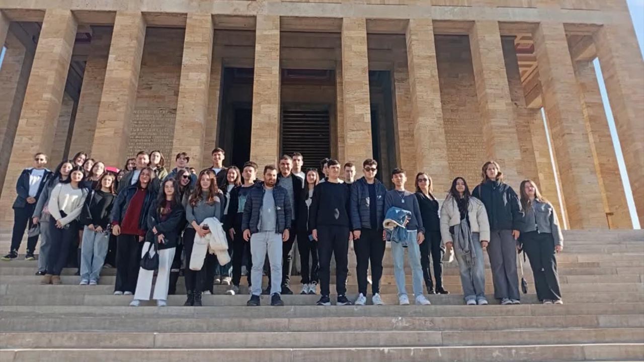 Yalova Ozel Birey Okullari Ogrenci Ogretmen Ankara Gezi Anitkabir Bilkent Odtu Ziyaret (7)