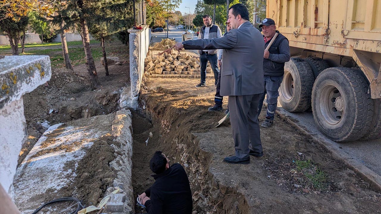 Yalova Subasi Muhtarlar Toplantisi Okul Yapimi Incelemesi (2)