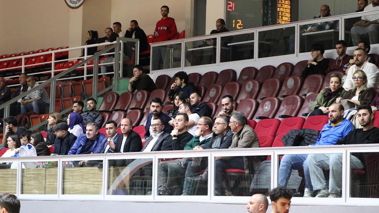 Yalova Tb2L Ciflikkoy Belediyespor Kartal Basketbol Lig Galibiyet (3)