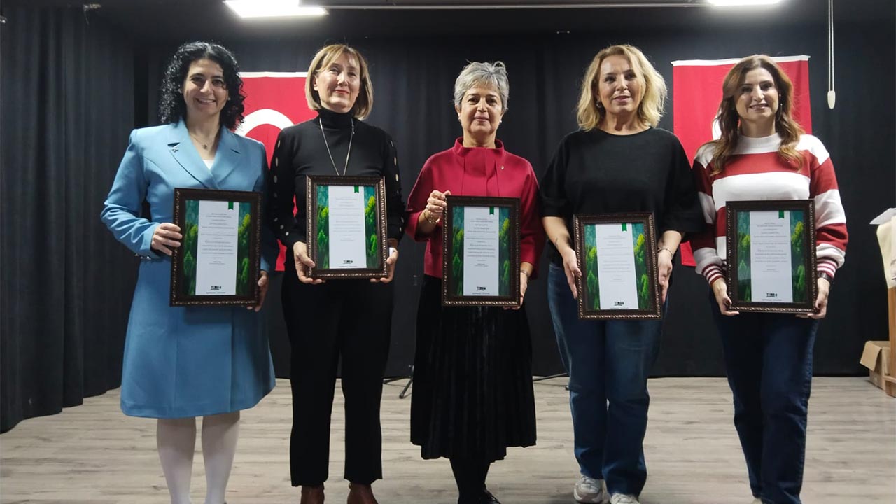 Yalova Tema Vakfi Temsilcilik Mehmet Akif Ortaokulu Ogretmenler Gunu Egitim Etkinlikler (1)