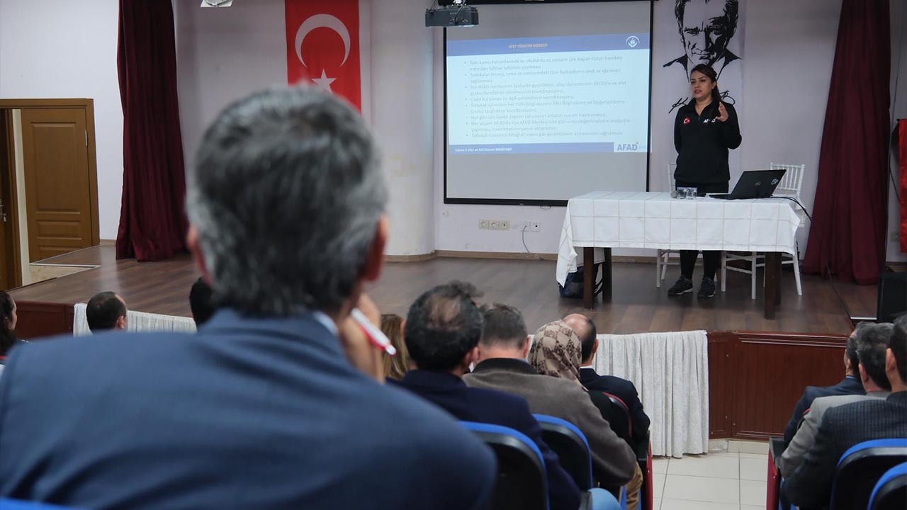 Yalova Turkiye Ciftlikkoy Ulusal Deprem Tatbikat Hazirlik Degerlendirme Toplanti (4)