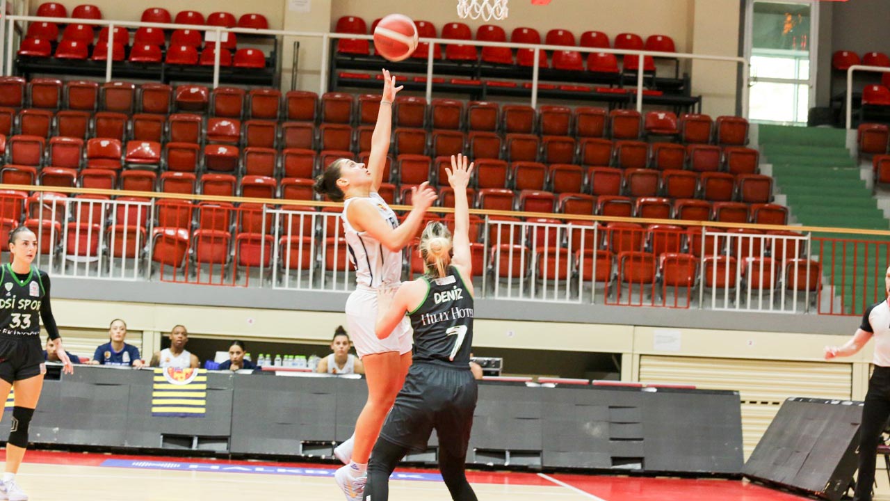 Yalova Turkiye Halkbank Kadinlar Basketbol Lig Vip Galibiyet (5)