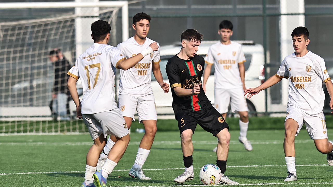 Yalova Yalova Gucu Yalovaspor U17 Gelisim Lig (1)
