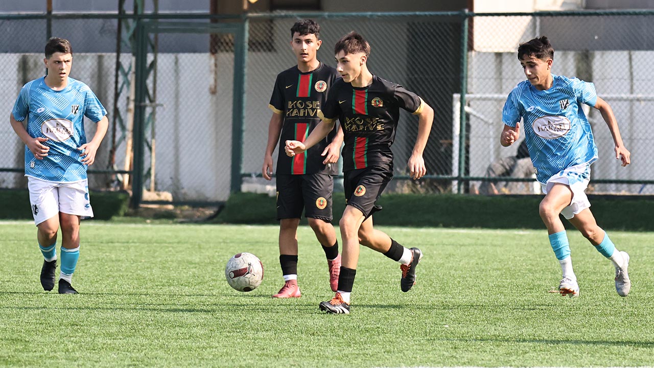 Yalova Yalovaspor Yalovagucu U16 Gelisim Lig Bereaberlik (3)