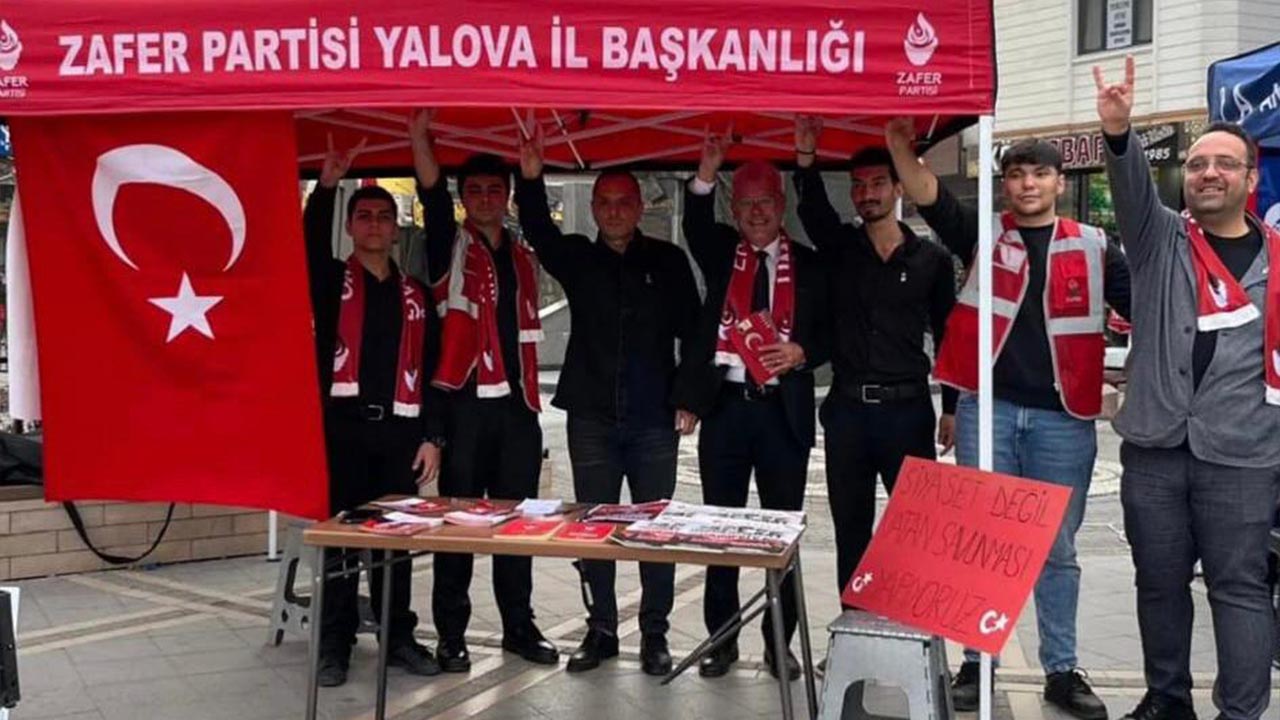 Yalova Zafer Partisi Genclik Kollari Baskanlik Stant Uye Calisma 1