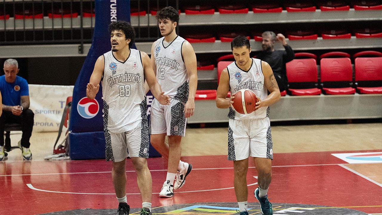 Çiftlikköy Belediye, Potada Giresun’dan Puansız Döndü (75 53) (1)