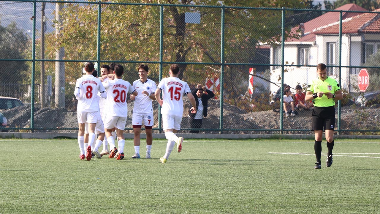 Çiftlikköy Belediyespor (8)