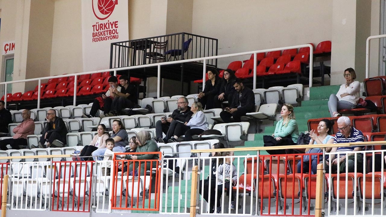 Çiftlikköy’ün Sultanları Al Ka’yı 3 1’Le Geçti (6)