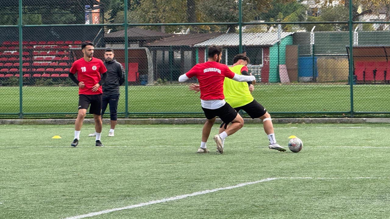 Yalovaspor Yeni Teknik Ekibiyle Puan İstiyor (3)