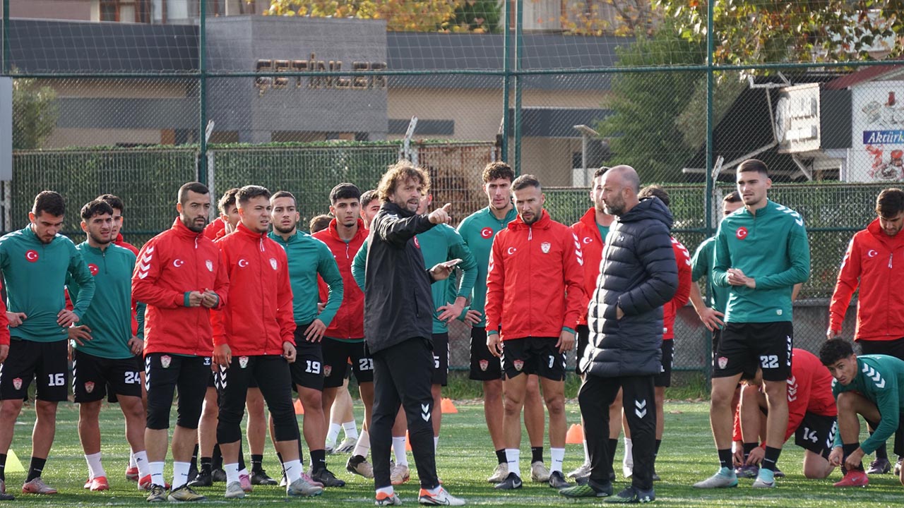 “Yaşanan Süreç Tüm Takımımız Üzerinde Psikolojik Baskı Oluşturdu” (3)