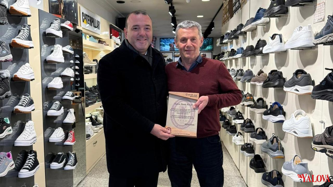 25. Yılını Dolduran Esnaflara Vefa Plaketi (1)