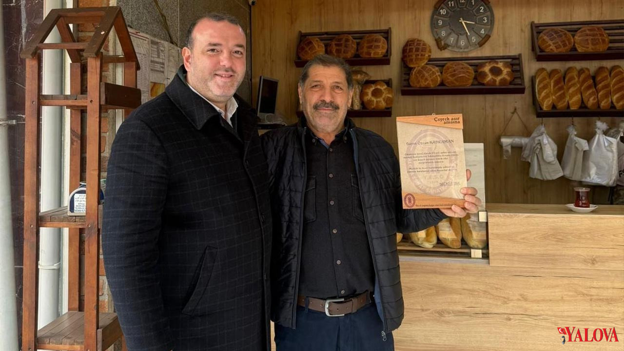 25. Yılını Dolduran Esnaflara Vefa Plaketi (5)