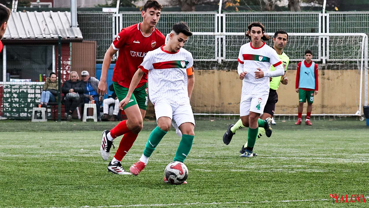 Gençler, Beylerbeyi’ni Elinden Kaçırdı (3)