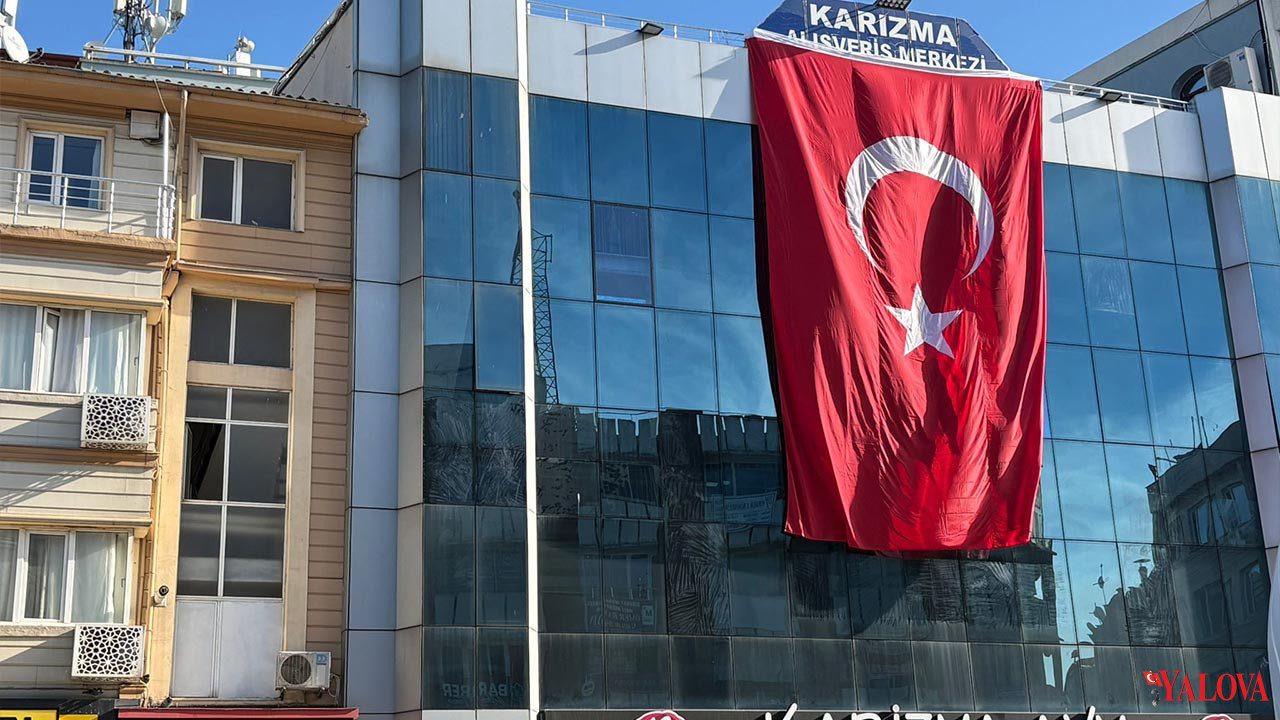 Şanlı Türk Bayrağımızla Şehitlere Rahmet, Teröre Lanet (13)