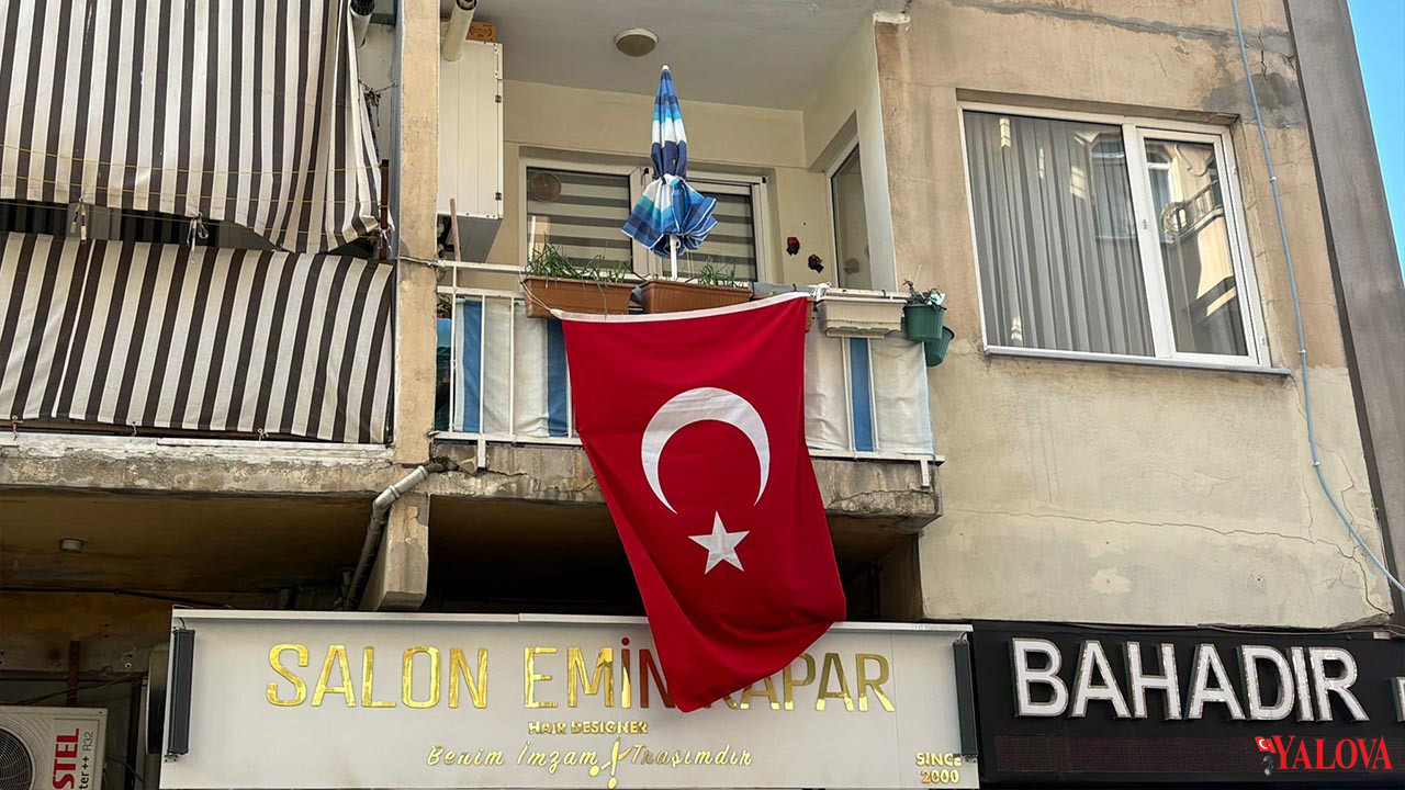 Şanlı Türk Bayrağımızla Şehitlere Rahmet, Teröre Lanet (17)