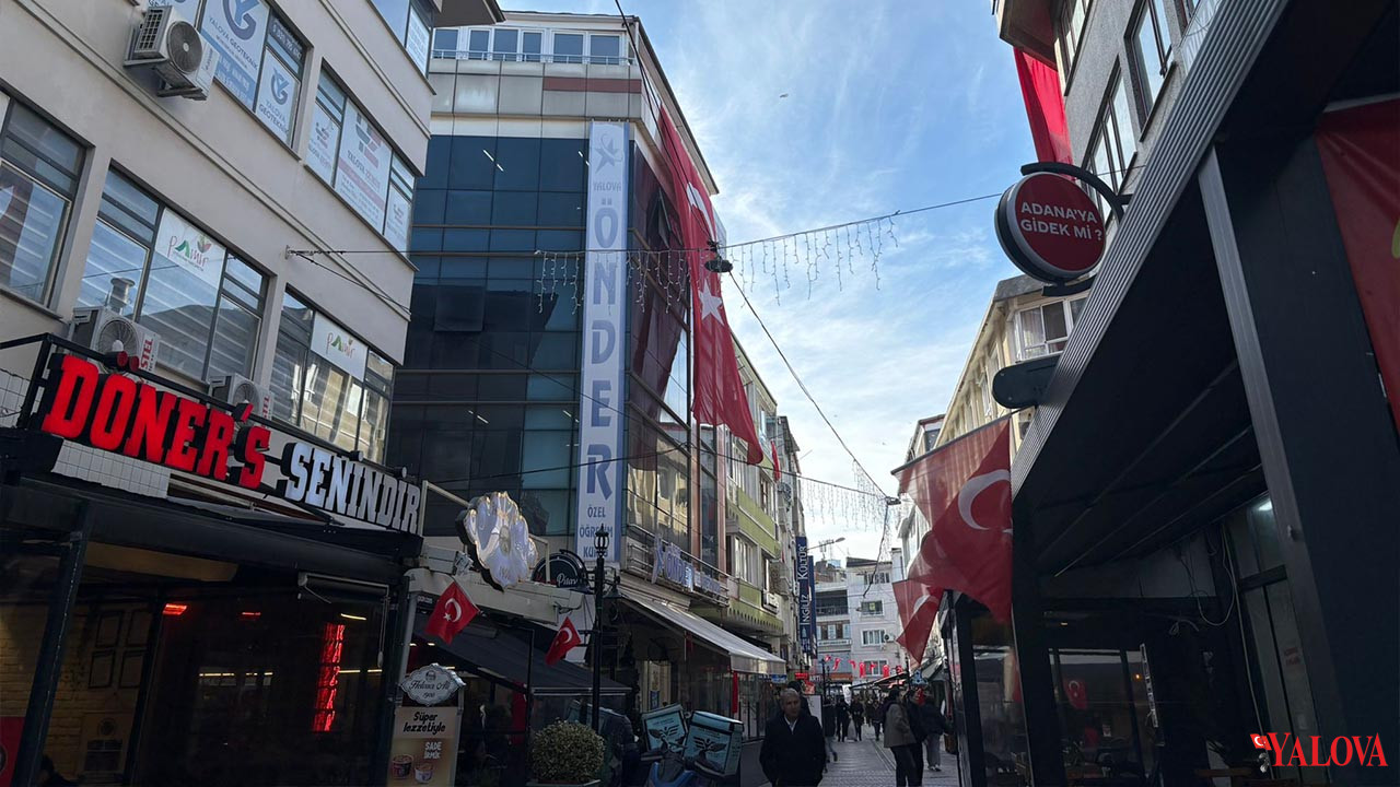 Şanlı Türk Bayrağımızla Şehitlere Rahmet, Teröre Lanet (2)