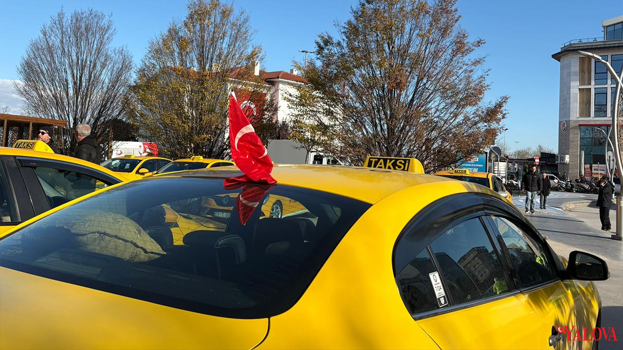 Şanlı Türk Bayrağımızla Şehitlere Rahmet, Teröre Lanet (8)