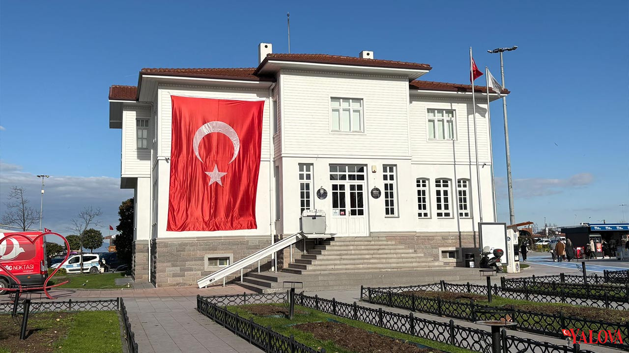 Şanlı Türk Bayrağımızla Şehitlere Rahmet, Teröre Lanet (9)