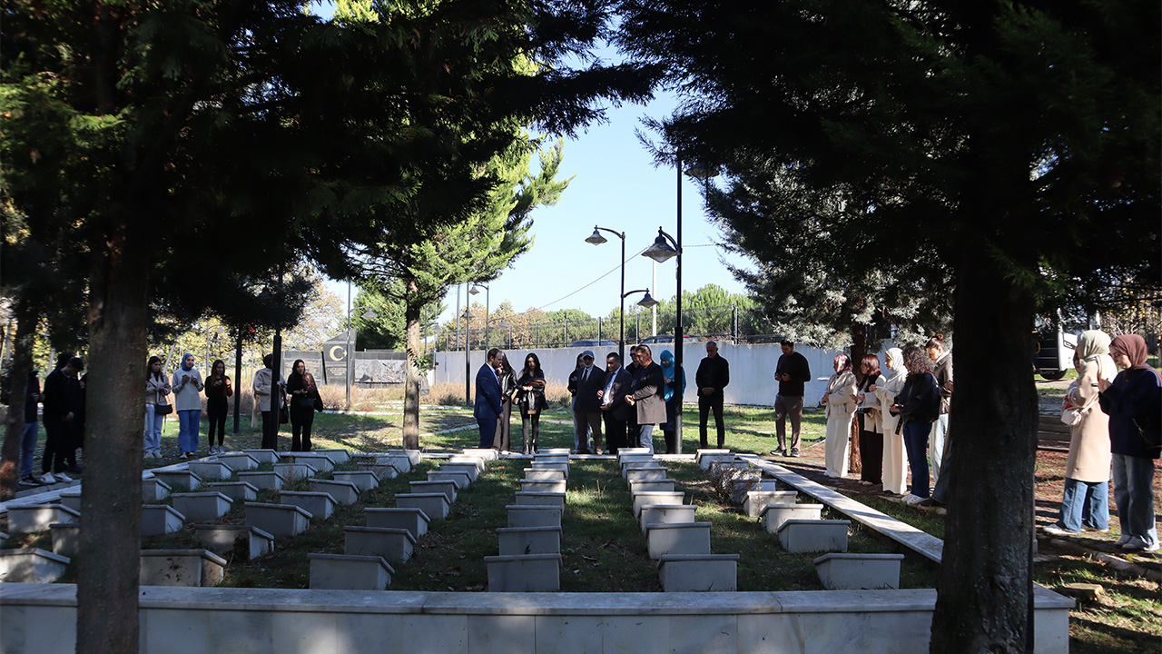 Sosyal Hizmet Bölümü Öğrencilerinden Manevi Değerler Yolculuğu (1)
