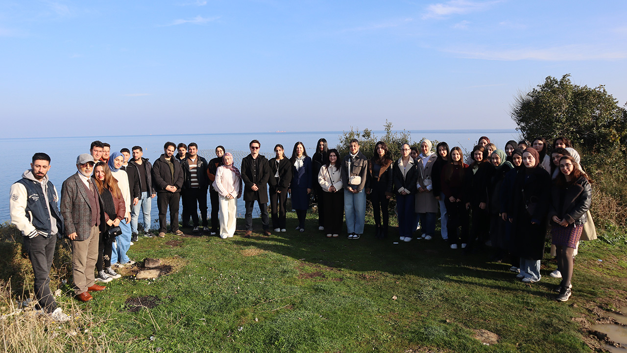 Sosyal Hizmet Bölümü Öğrencilerinden Manevi Değerler Yolculuğu (4)