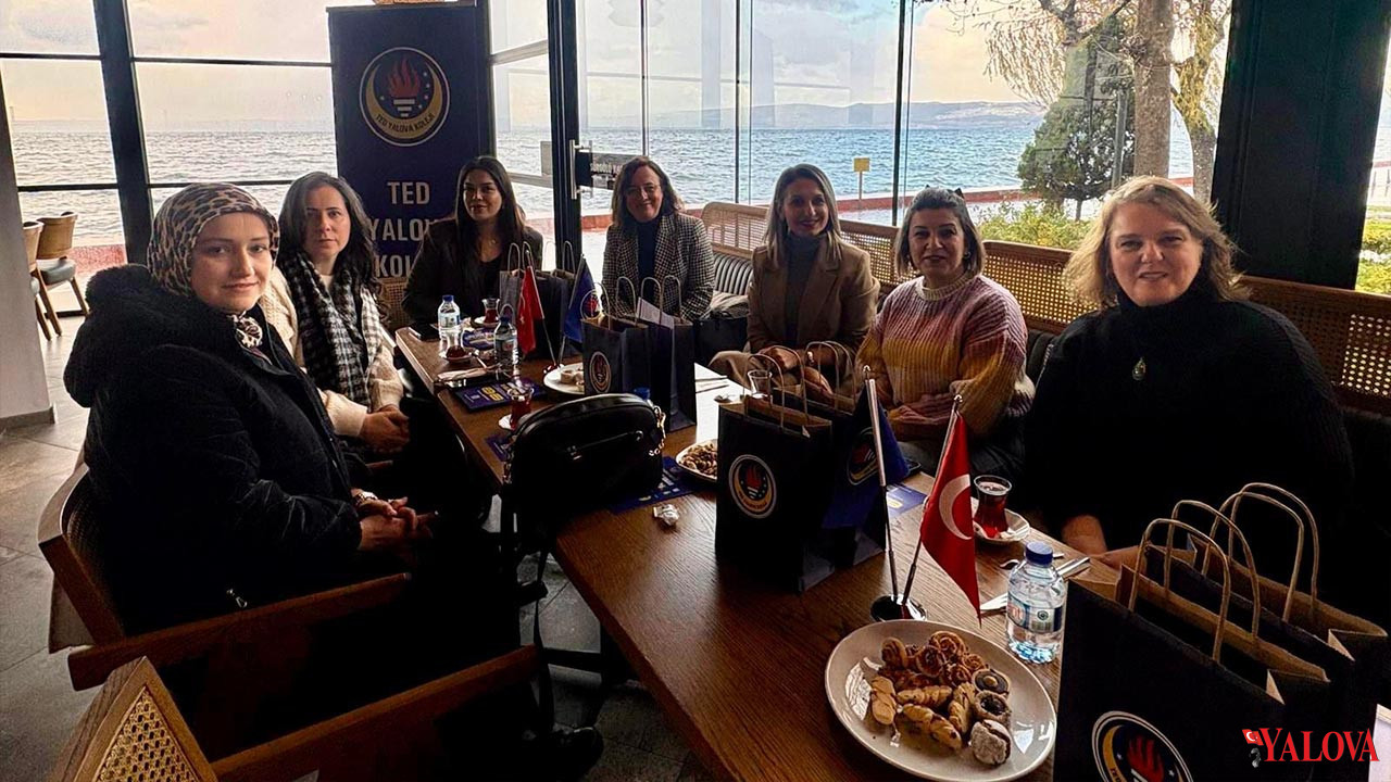 Ted Yalova Koleji Karamürsel’de Veliler Ve Halkla Buluştu (1)