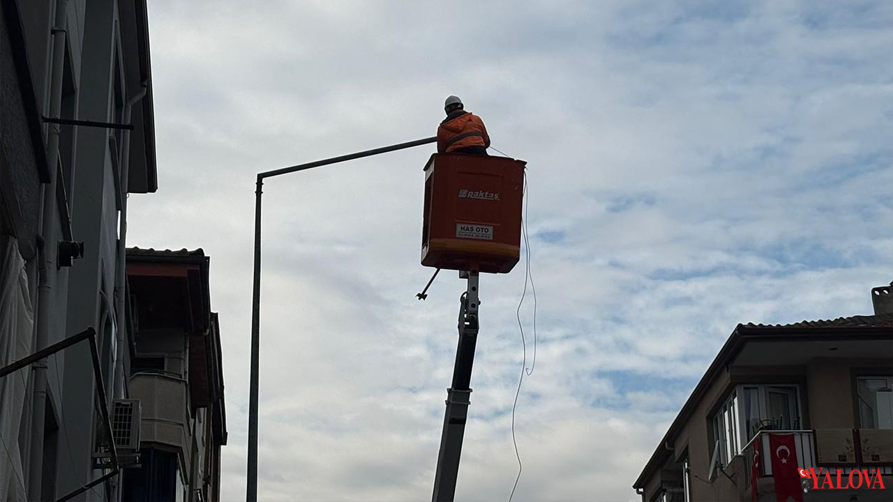 Uedaş, Sokak Lambalarında Led Dönüşüm Sürecini Başlattı (2)