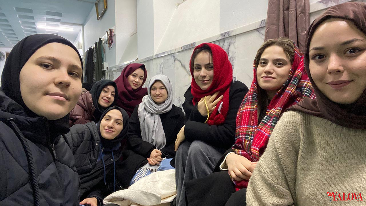 Yalova Universite Sosyal Hizmet Ogrenciler Sehitlere Vefa Camii Anma Program (9)