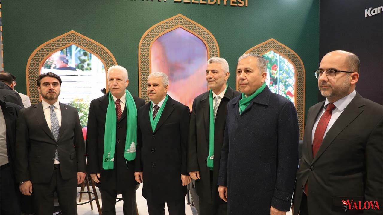 Vali Hülya Kaya’dan Karatay Standına Ziyaret (9)