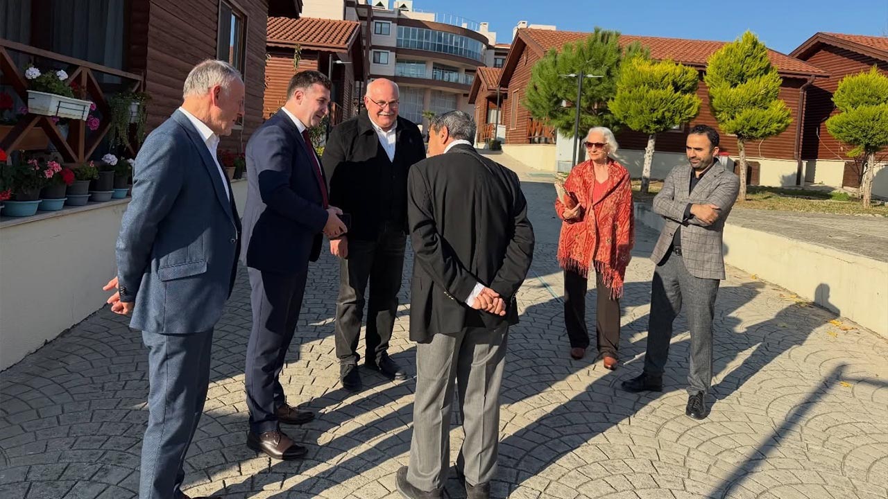 Yalova Aile Sosyal Hizmet Il Mudur Cinarcik Huzurevi Ziyaret (1)