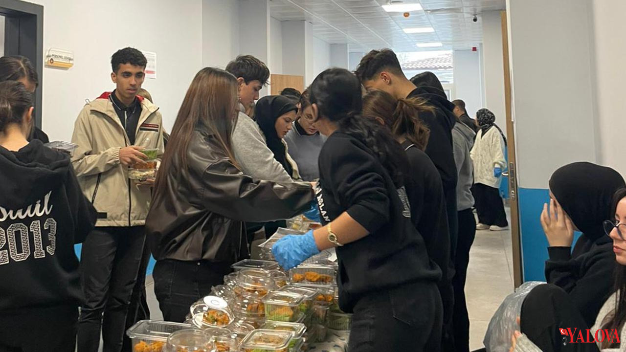 Yalova Altinova Selahattin Aslan Anadolu Lisesi Dmd Kas Hastasi Cocuk Kermes (2)