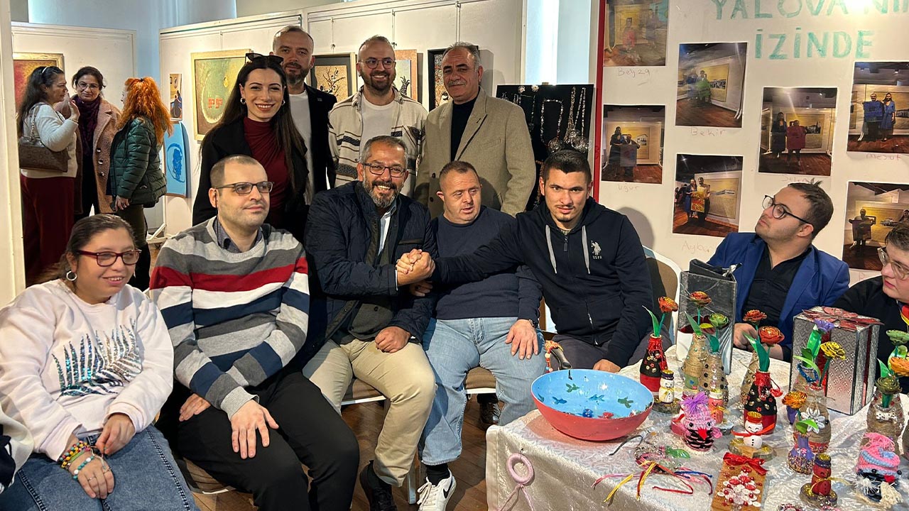 Yalova Anahtar Parti Il Baskanlik Her Atik Cop Degil Sergi (2)