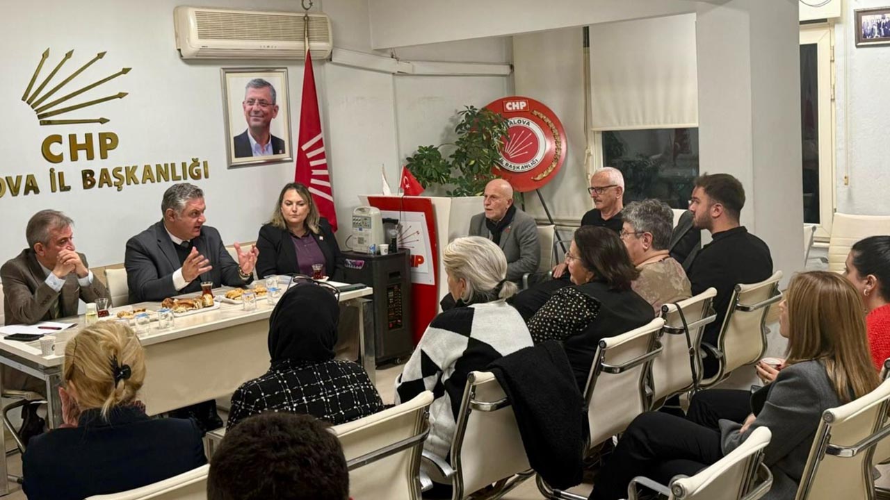 Yalova Belediye Baskan Chp Merkez Ilce Tebrik (1)