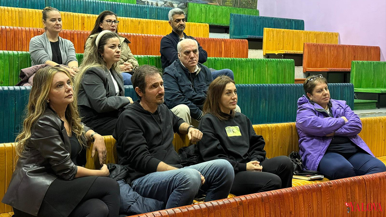 Yalova Beledi̇yesi̇ Personelleri̇nden Oluşan Modern Sanatlar Topluluğu Kuruldu Haber (3)