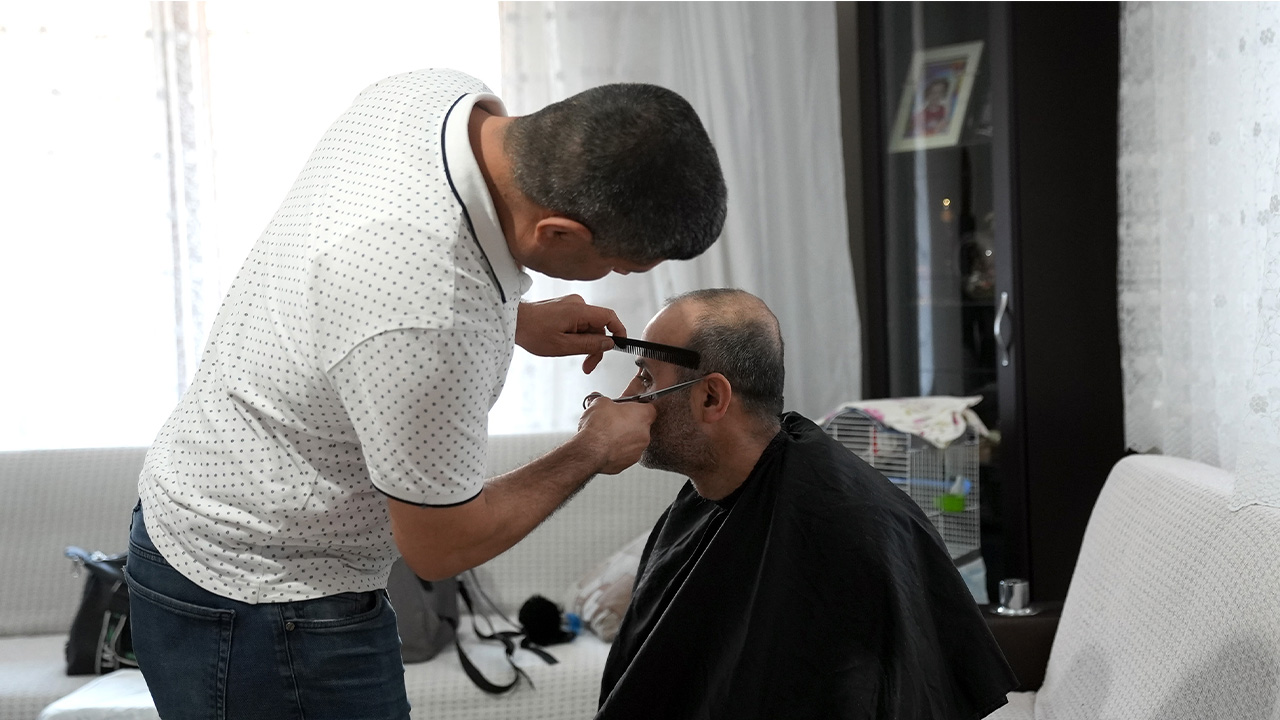 Yalova Beledi̇yesi̇'nden Özel Bi̇reylere Anlamli Zi̇yaret Haber (1)